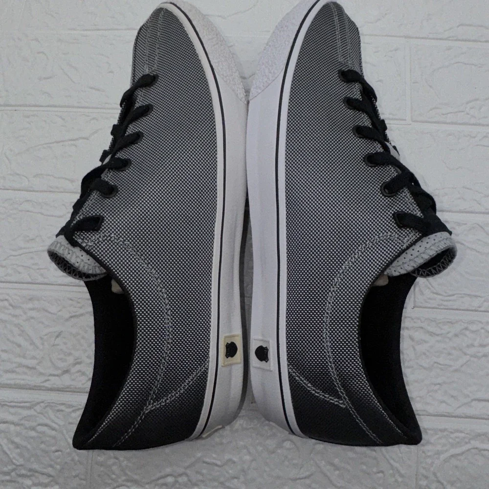 Dead Stock 2012 Men Sz 11 Women  Sz 12.5 K-SWISS Clean Laguna T VNZ  Storm/Black